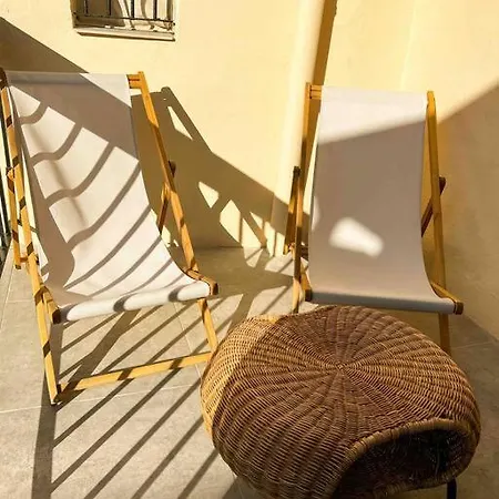 Beautiful Floor & Terrasse Apartman